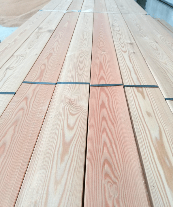 Siberian Larch Planed All Round Chamfered Edge Timber Boards - A Grade - 28  mm