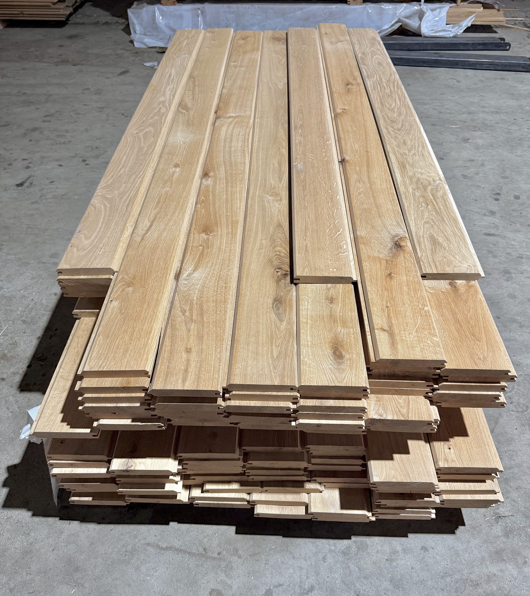 Oak Timber Cladding TGV Boards 22mm x 120mm Smooth finish - Image 3