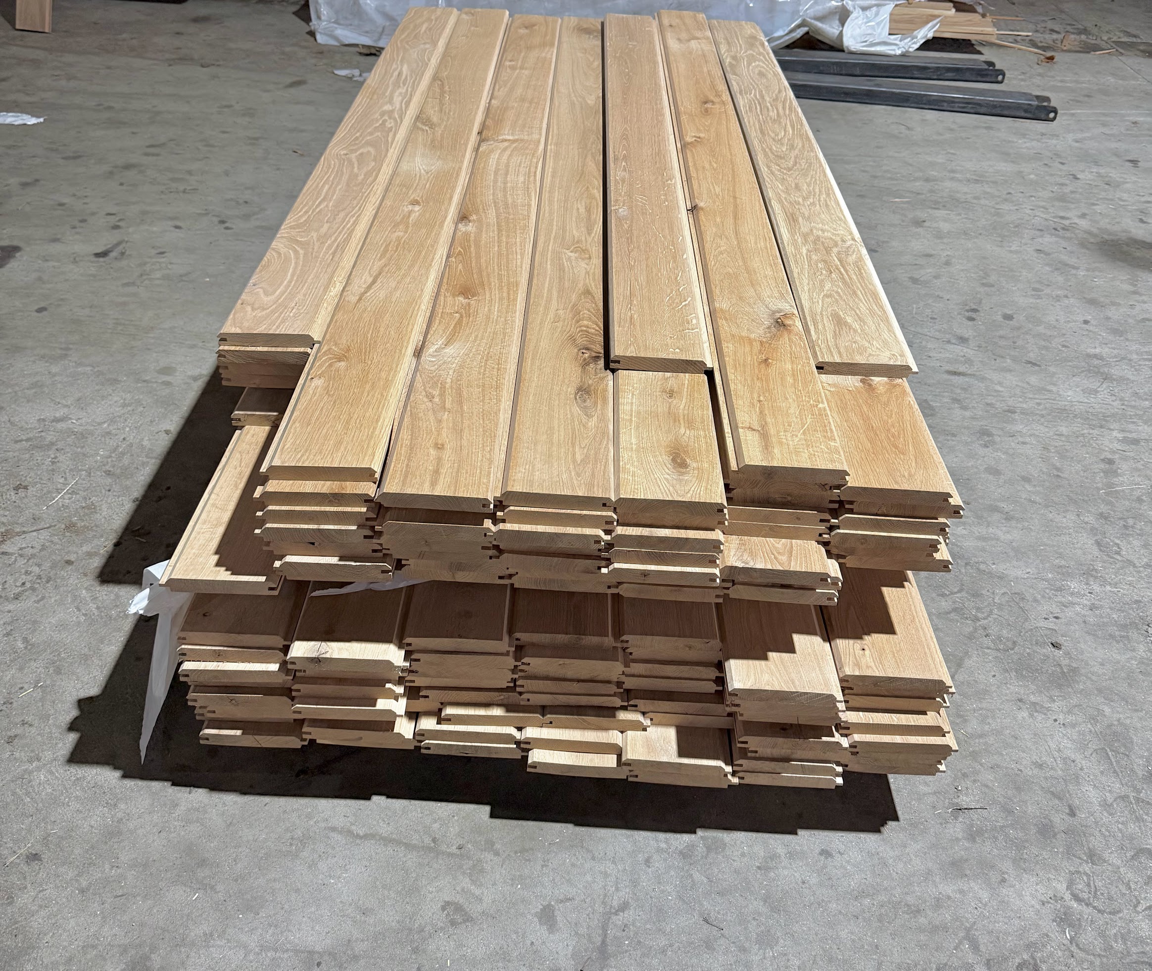 Oak Timber Cladding TGV Boards 22mm x 120mm Smooth finish - Image 4
