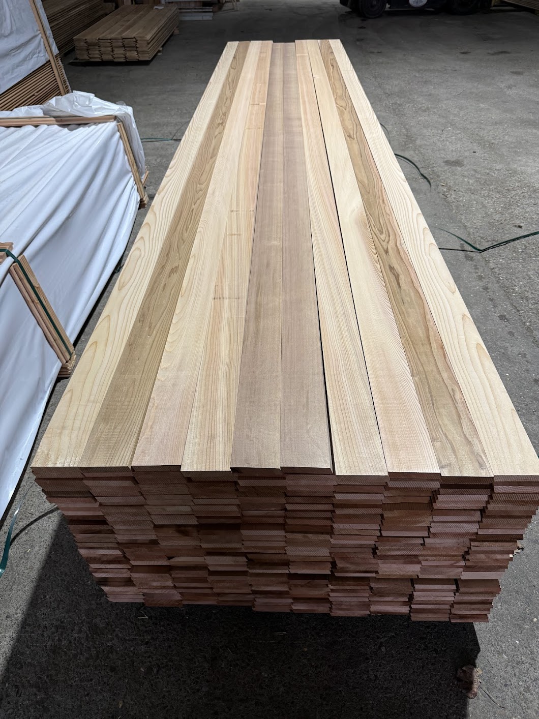 Kiln Dried Wester Red Cedar Rainscreen Cladding boards
