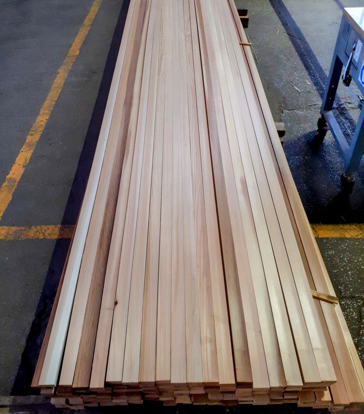 Western Red Cedar Fence Slats Kiln Dried 18mm x 45mm - Image 4