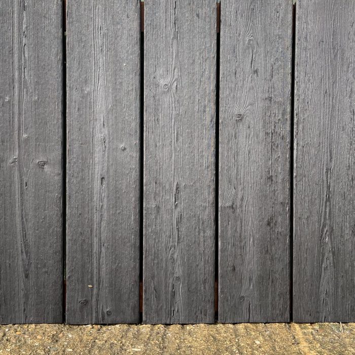 Charred-Cladding-Siberian-larch-Vertical-board-on-board-Deep-Black-Timberulove-2.jpeg