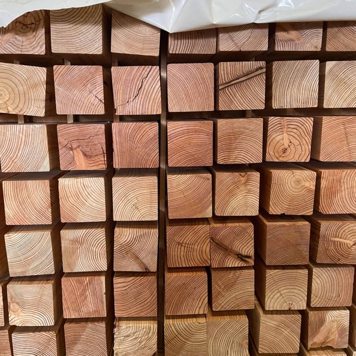 Larch-Contemporary-fencing-posts-Timberulove-scaled-2.jpg Larch-Contemporary-fencing-posts-Timberulove-scaled-2.jpg