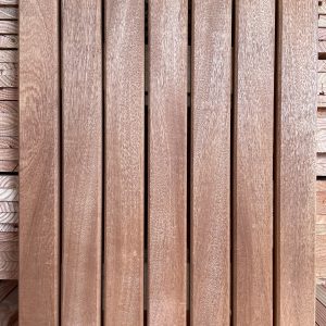 Sapele-Hardwood-dekcking-slats-timberulove-1.jpeg